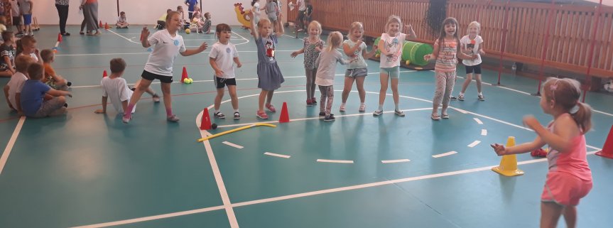  OBCHODY SZKOLNEGO DNIA DZIECKA