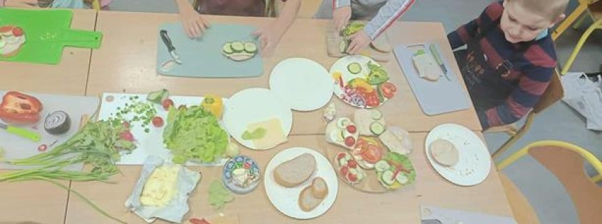 Klasa 1 już wie jak zdrowo się odżywiać.