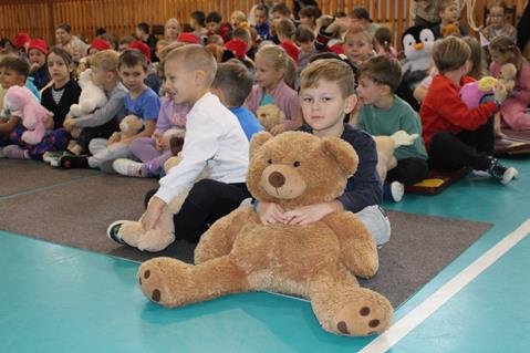 ,,Nie ma nic milszego, niż przytulić się do swojego misia".