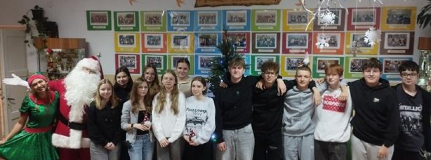 Szkołę odwiedził długo wyczekiwany gość.