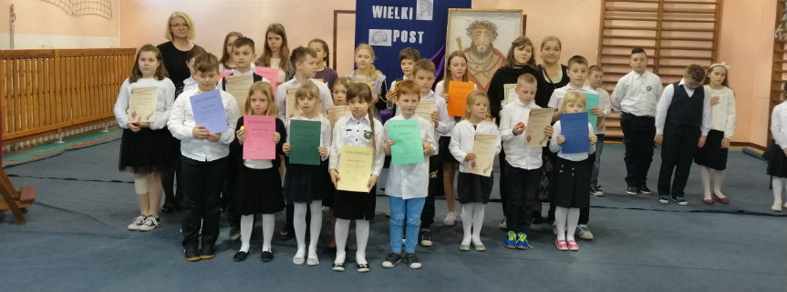 APEL Z OKAZJI  228  ROCZNICY UCHWALENIA KONSTYTUCJI      3 MAJA  W  S. P. IM. Jakuba Kopacza w Nowej Suchej.